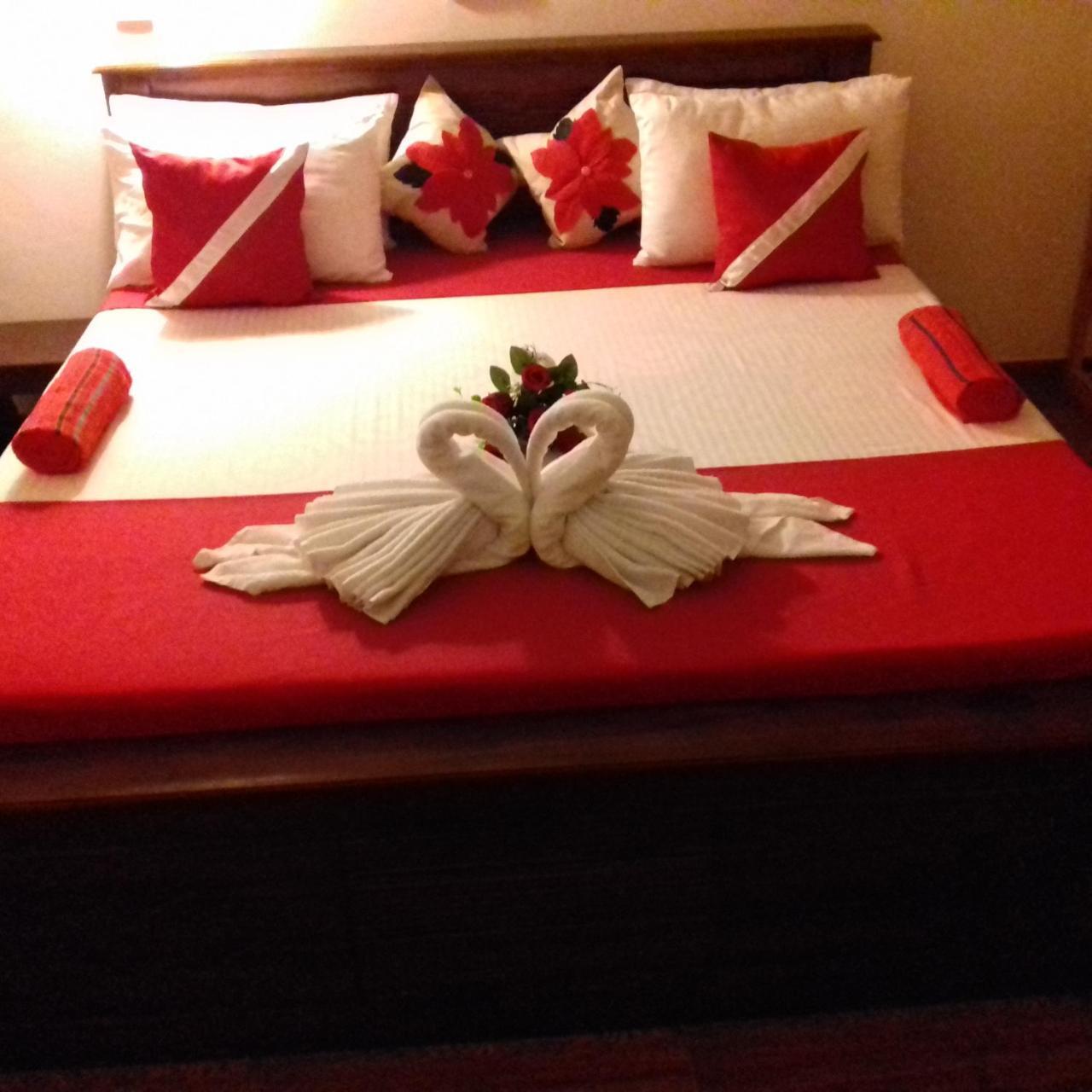 Rainbow Guest House Hikkaduwa Esterno foto