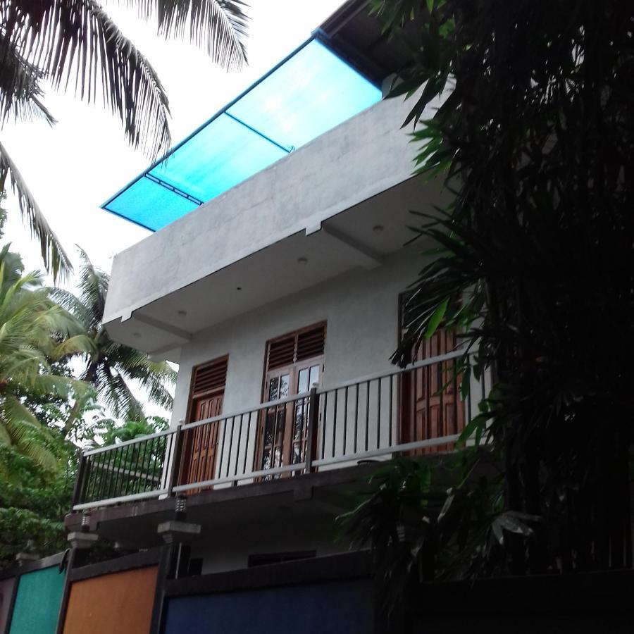 Rainbow Guest House Hikkaduwa Esterno foto